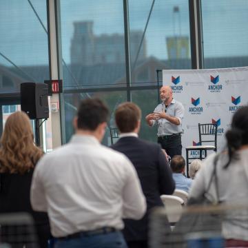 Keynote speaker Fred Chanay, Cofounder & CEO at Omsignal, shared his experience building a smart garment company and offered advice to others looking to do the same.