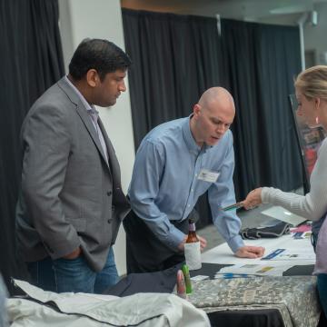 Attendees met inventors and makers who are creating exciting new smart garments, techical textiles, and wearables right here in Baltimore. 